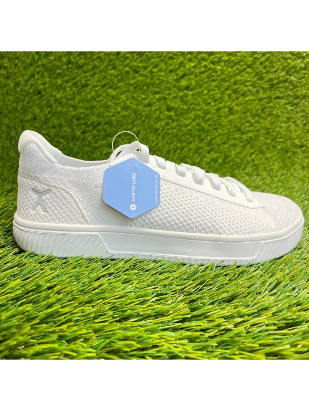 Flux Footwear Adapt Trainer White Womens Size 8 Athletic Knit Shoes Sneakers
